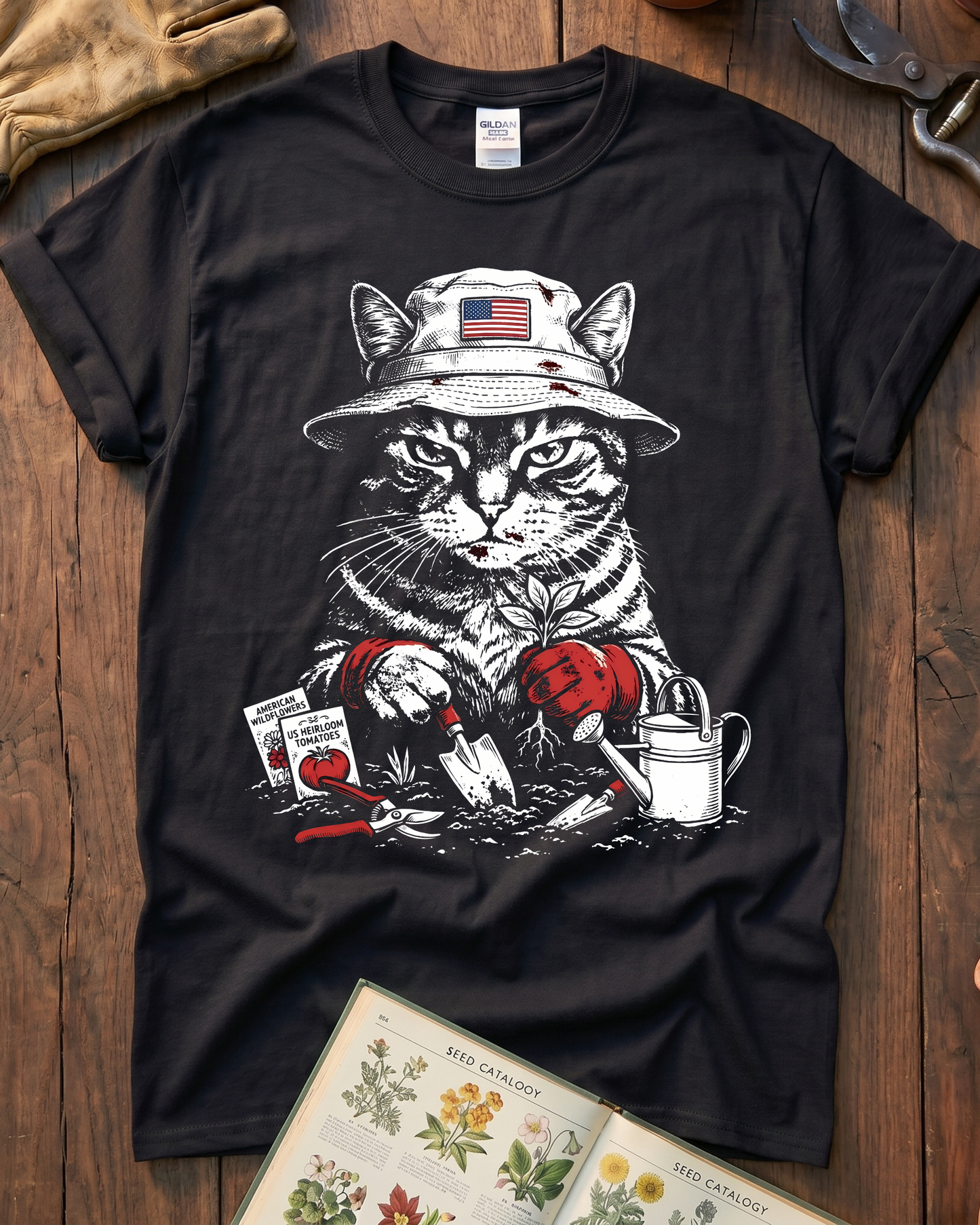Vintage Tomato Cat Edible Gardening T-Shirt
