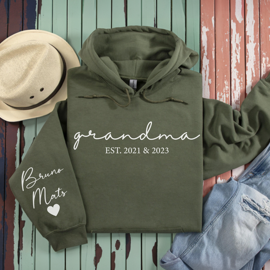 Oma Hoodie mit Namen & Jahr