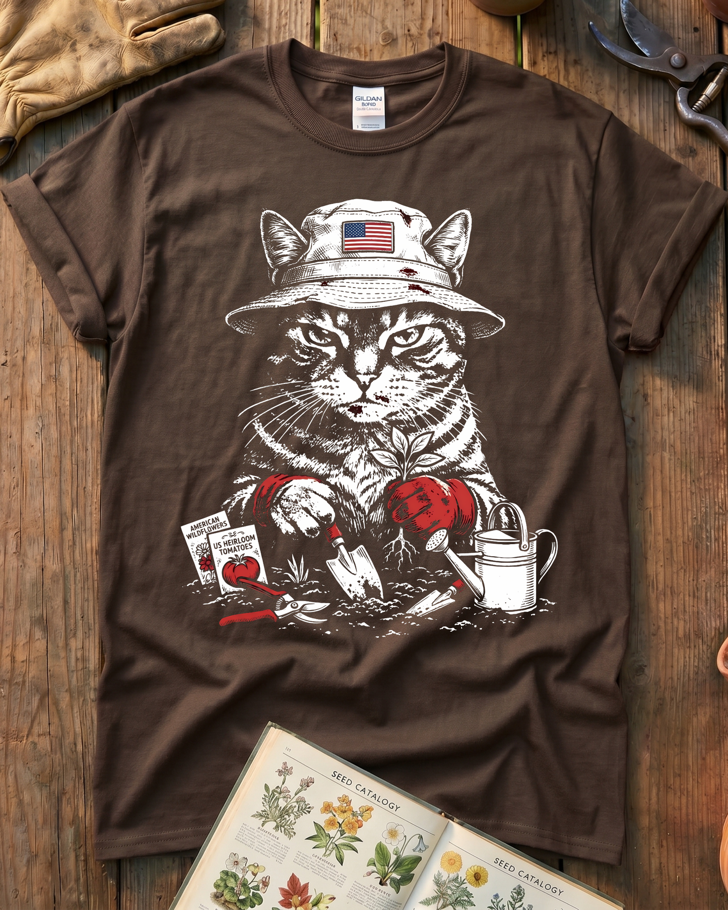 Vintage Tomato Cat Edible Gardening T-Shirt